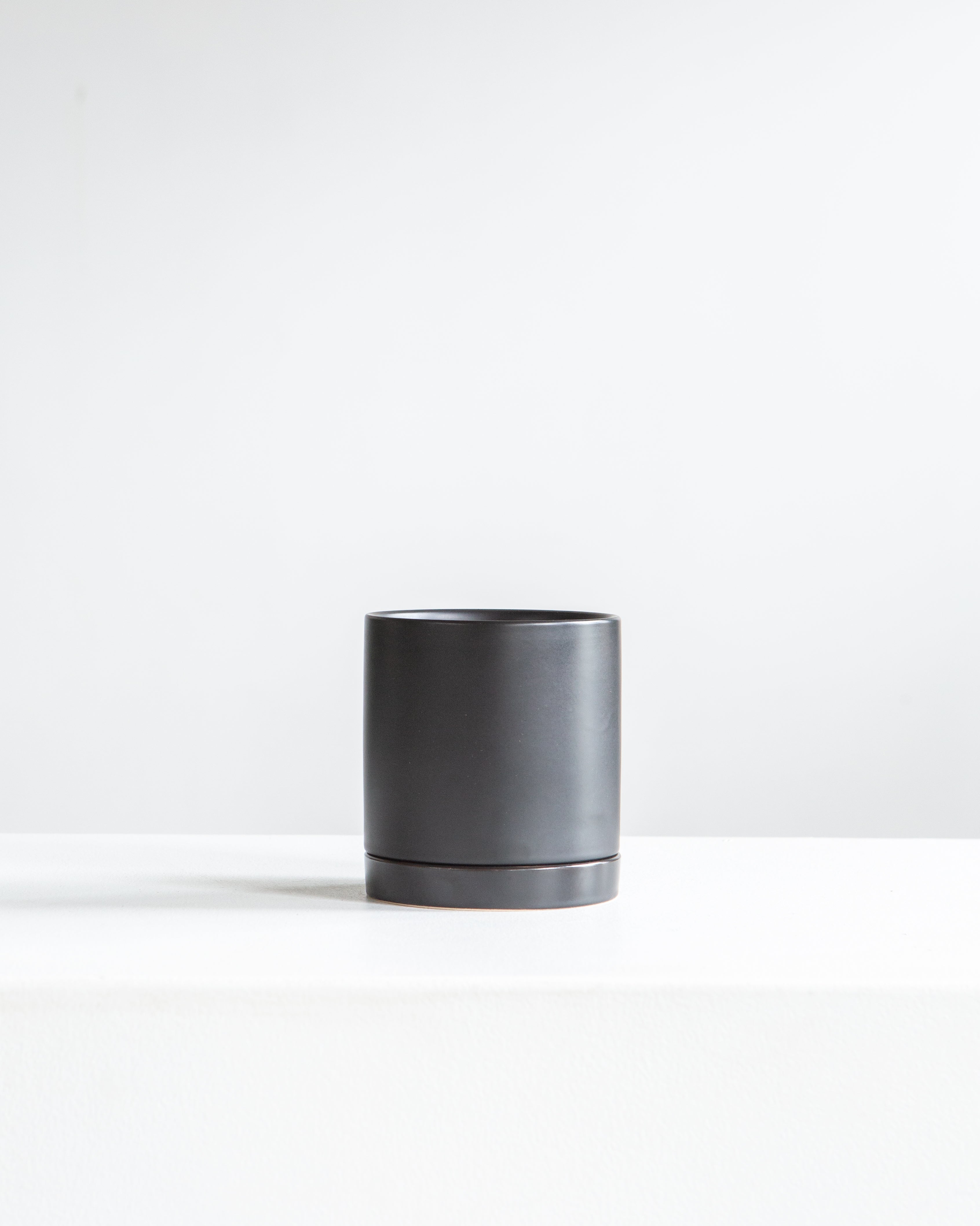 Romey Ceramic Pot with Drainage and Tray | 4 inch Diameter