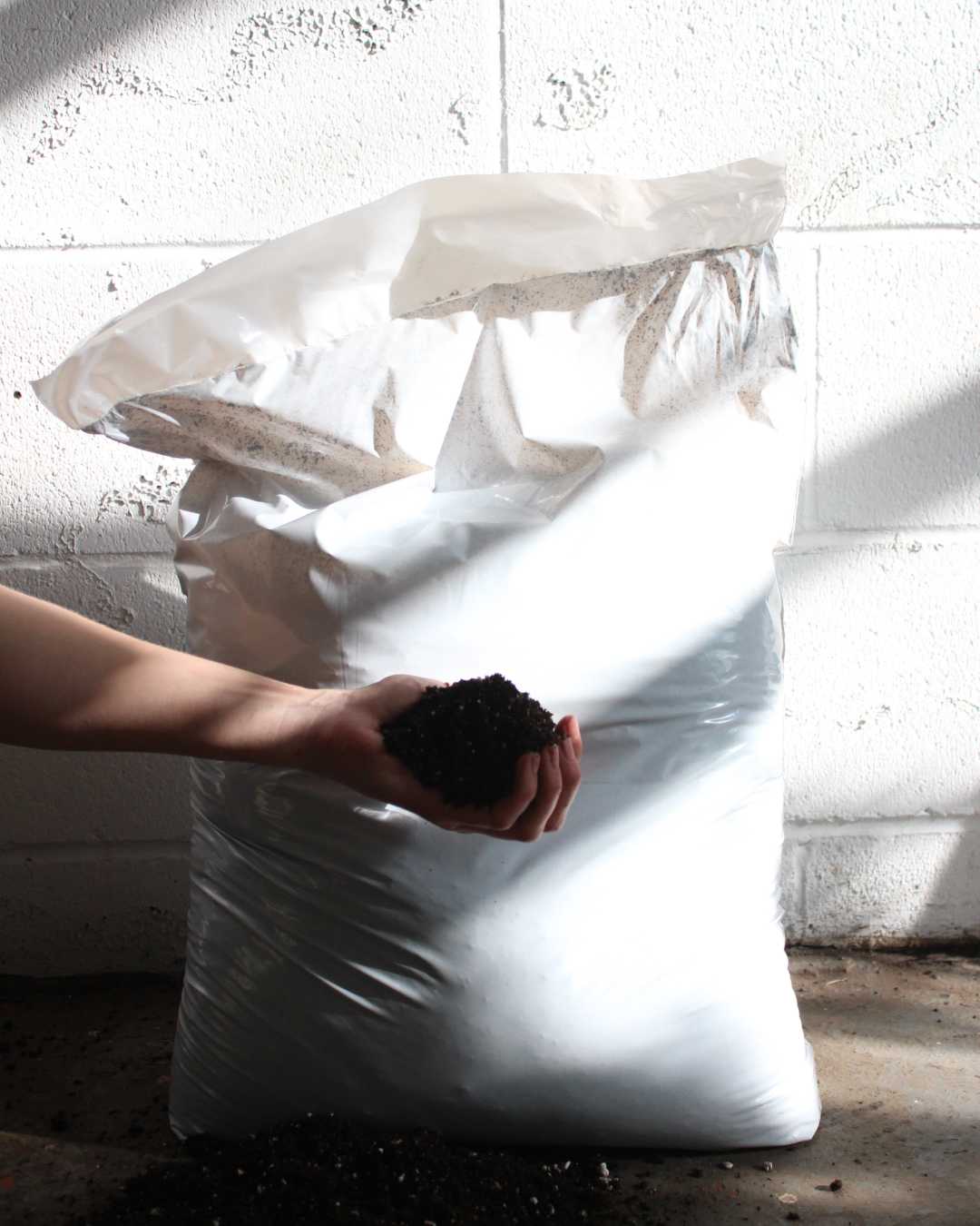 Gaia Green Organic Living Soil 30L