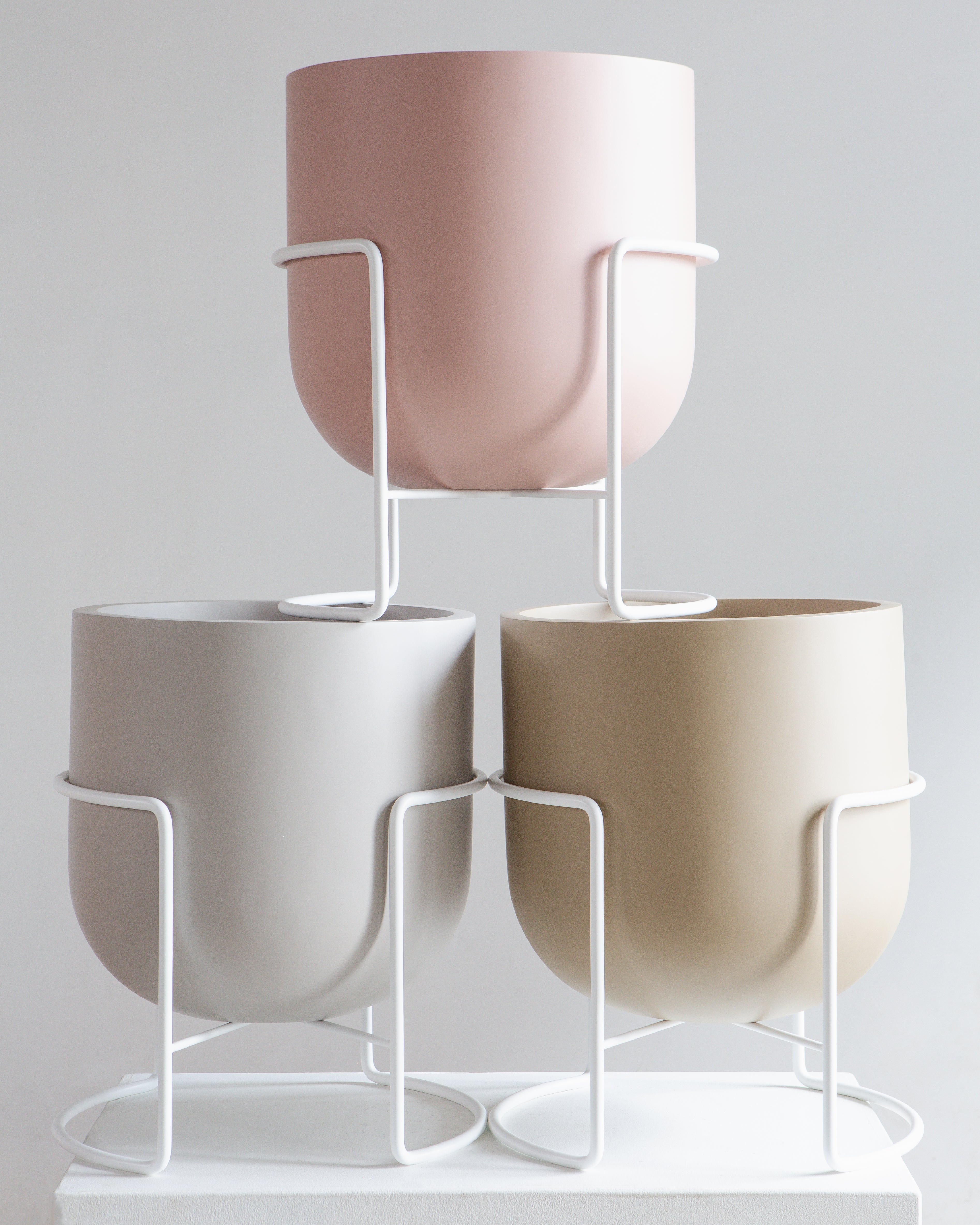 ROTUNDA WITH STAND - PUMICE STONE / White Stand, Large 16.3 x 16.3 x 19.9 in