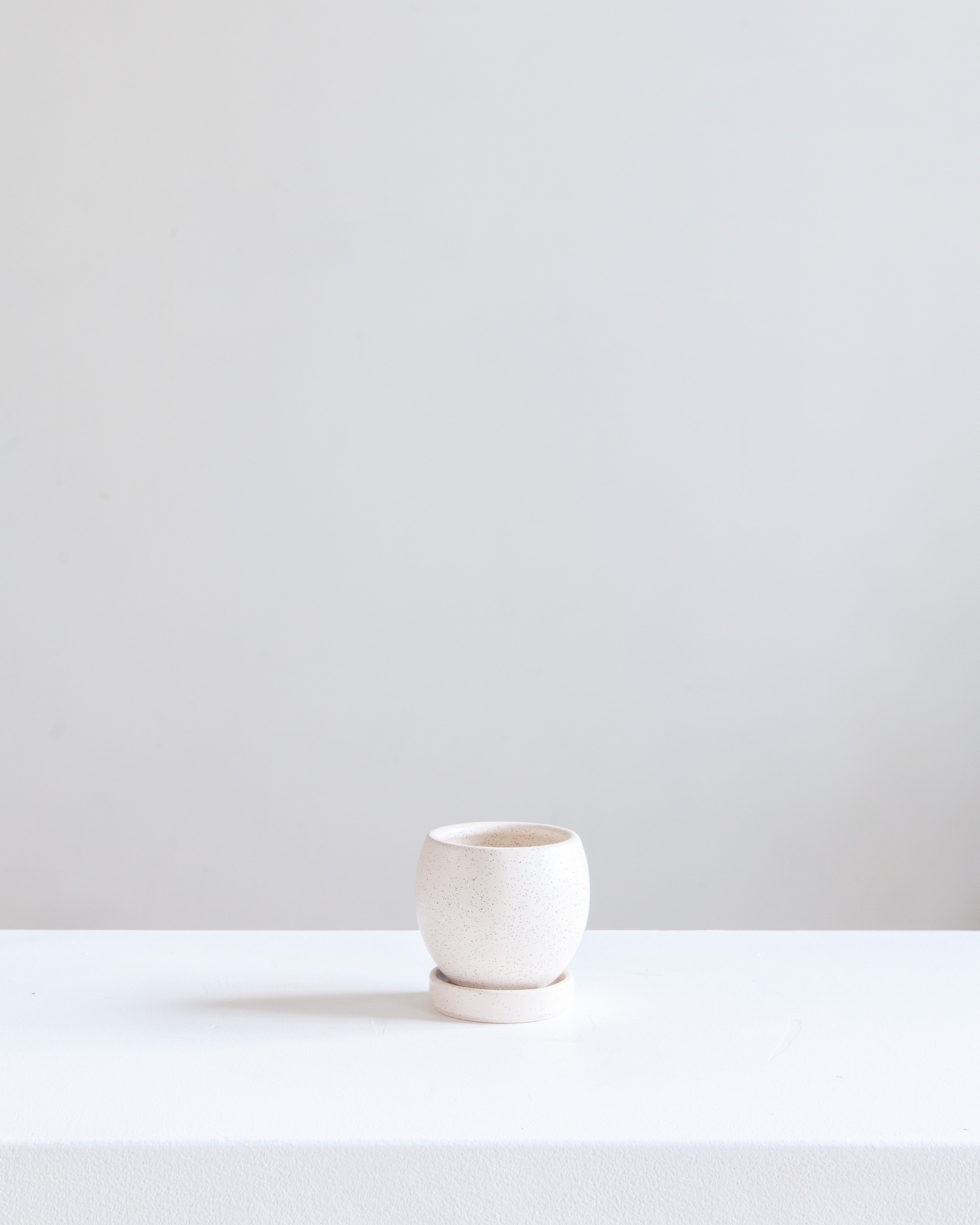 Small 4 Inch MOMMA POTS BOLLÉ - WHITE SESAME
