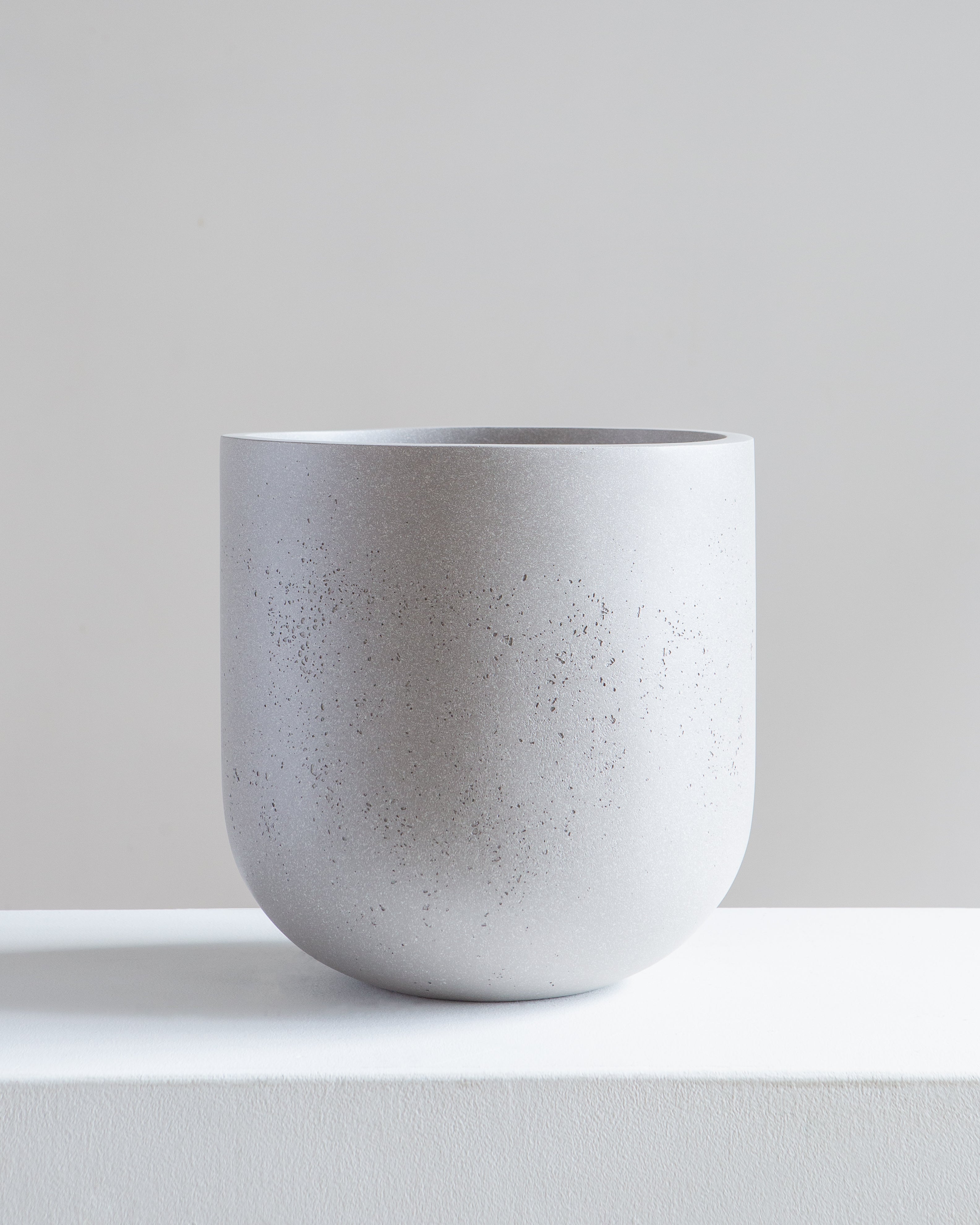 ROTUNDA - SANDSTONE, Medium 11.8 x 11.8 x 11.8 in
