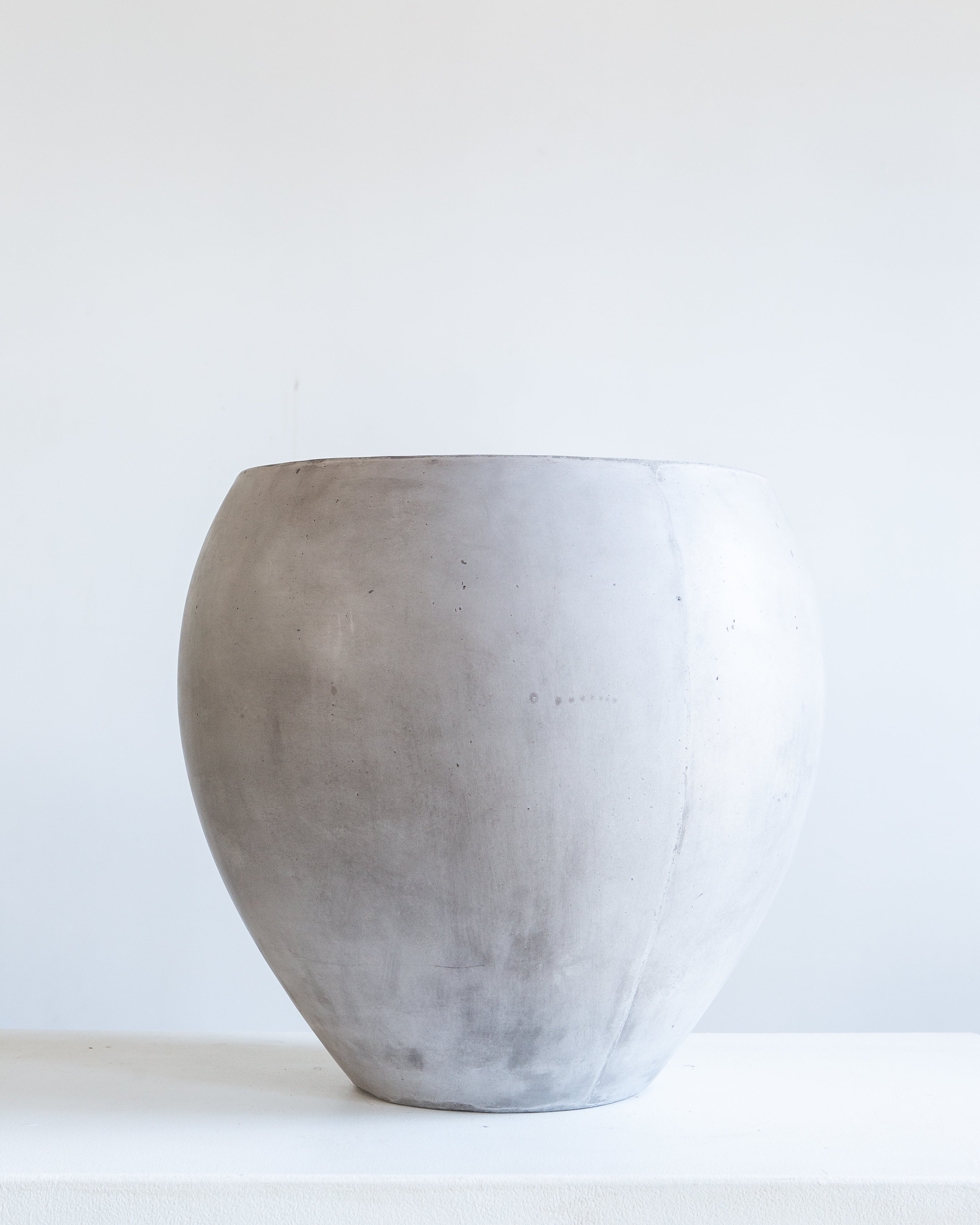 Newport Oversized Concrete Pot | 12 inch Nursery Pot