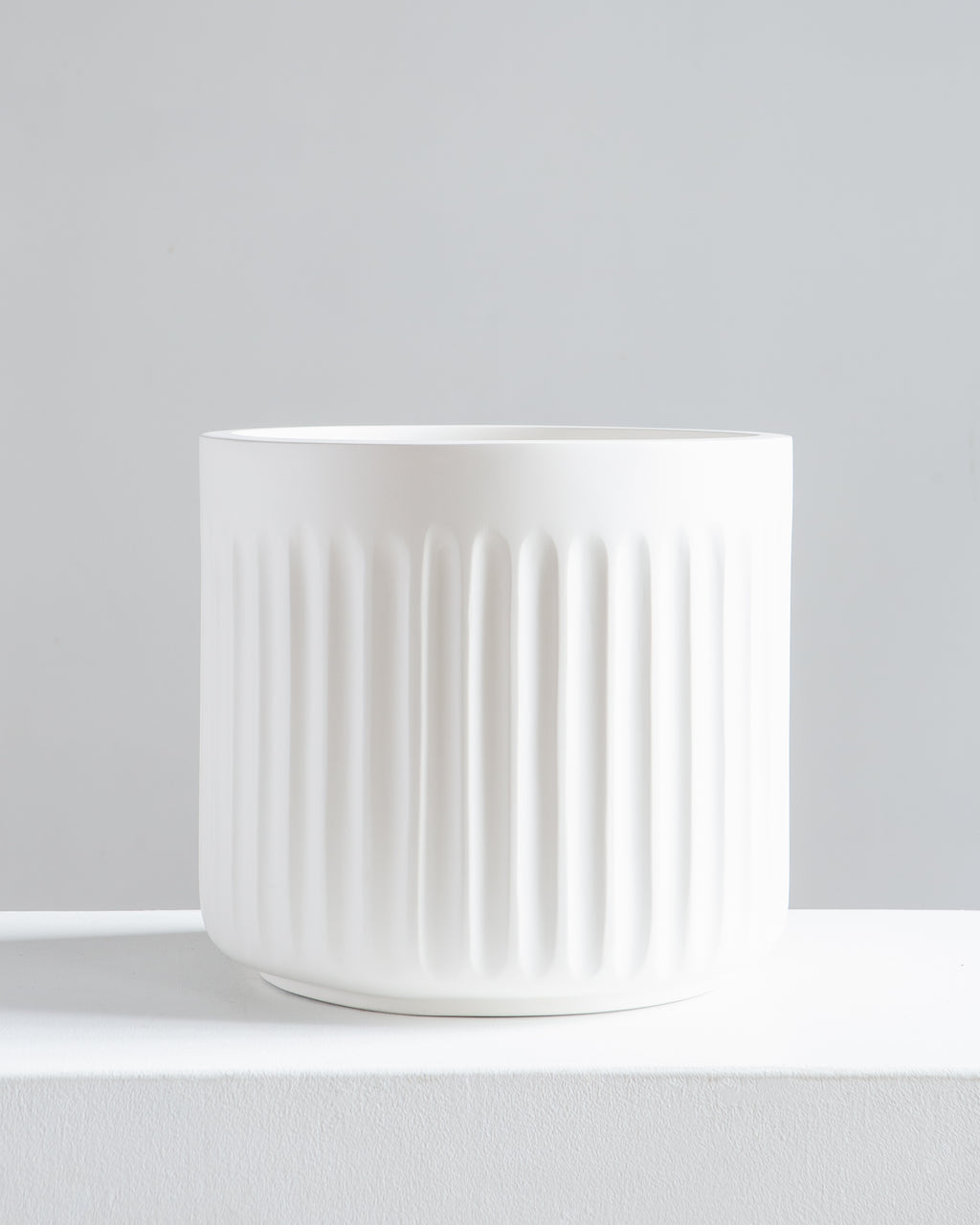 DORIC - LINEN, Large 17.7 x 17.7 x 15.9 in