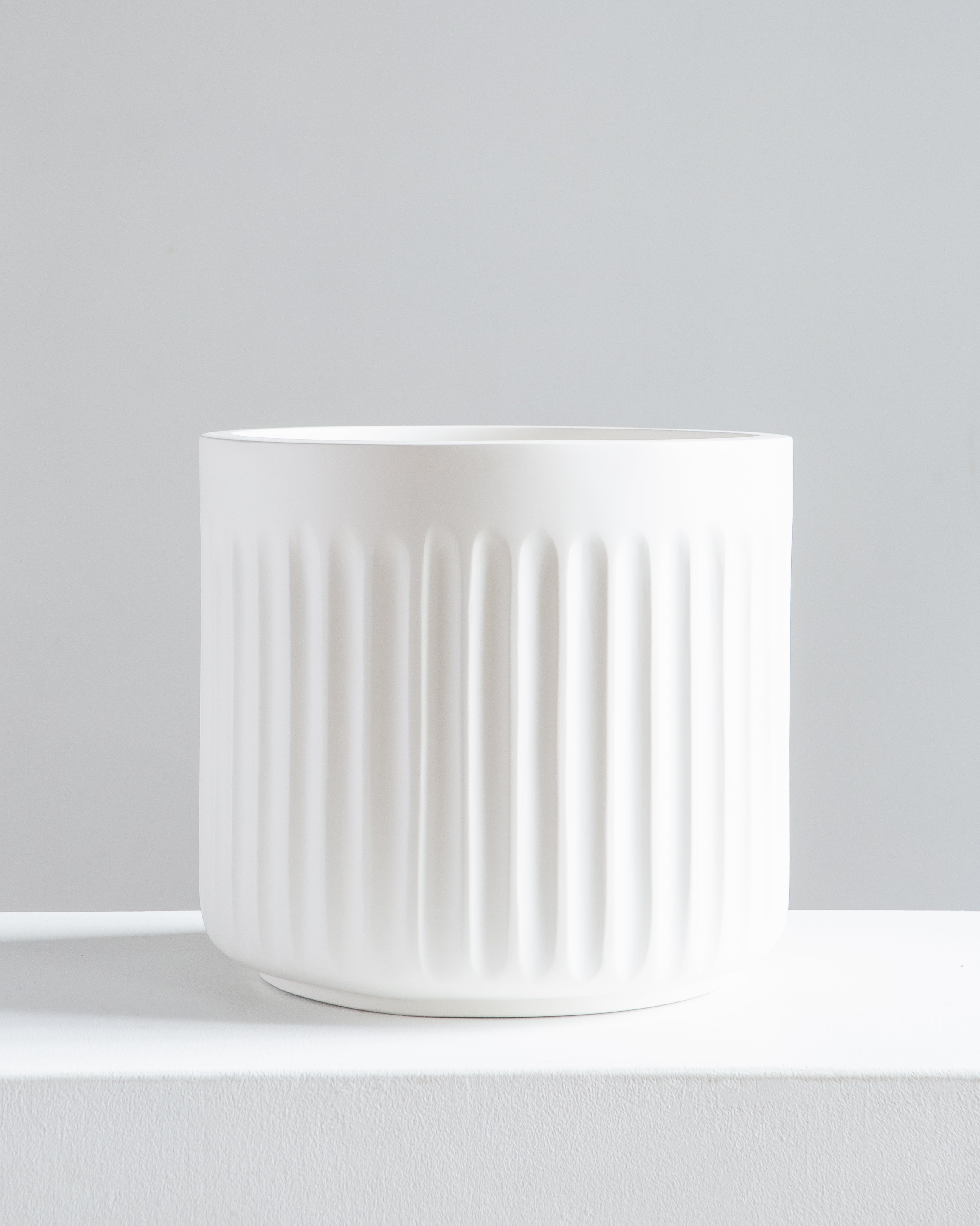 DORIC - LINEN, Large 17.7 x 17.7 x 15.9 in