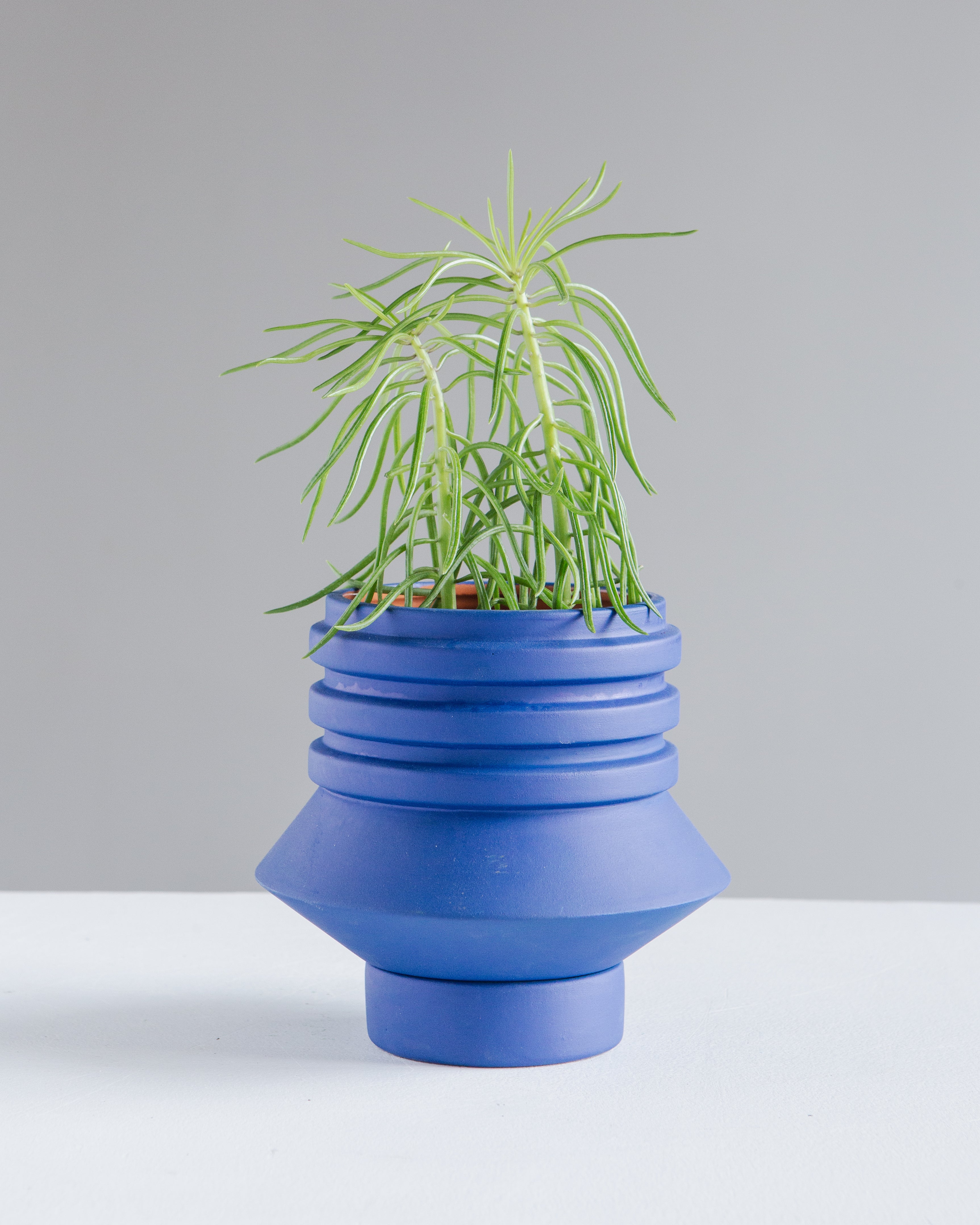AREAWARE STRATA PLANTER BLUE 5.8 Inch