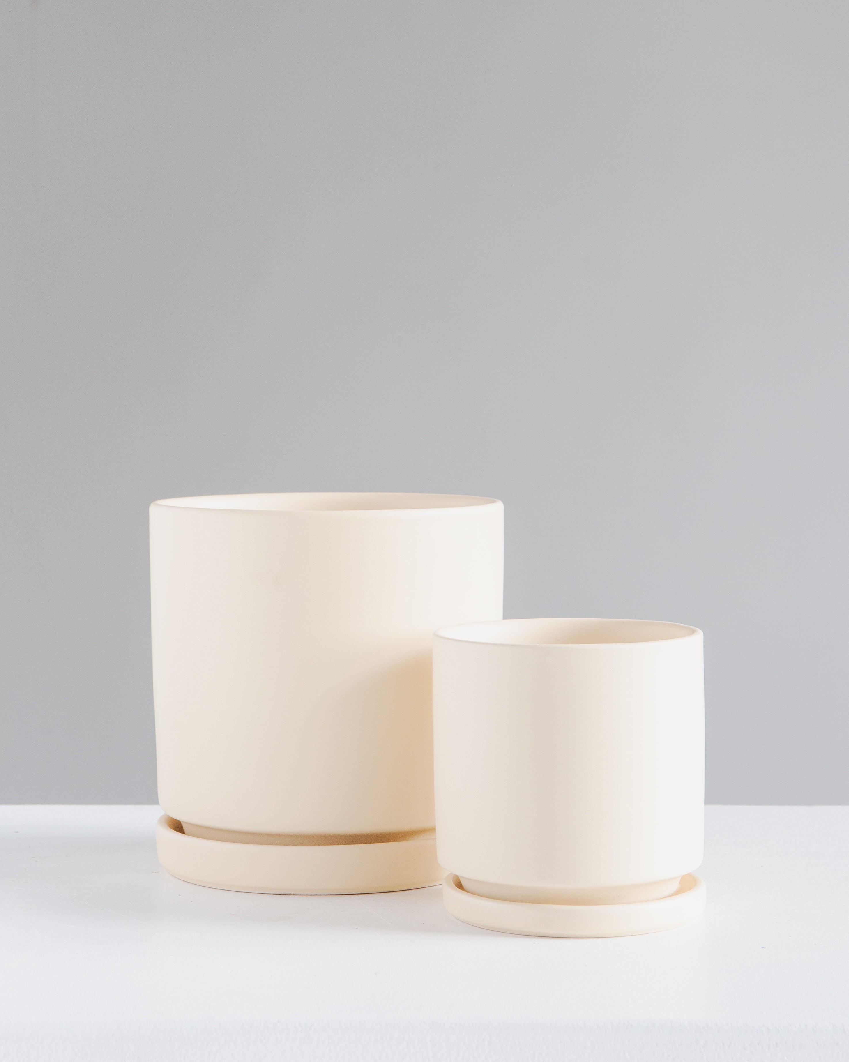 Small 4 Inch MOMMA POTS CYLINDER - ALMOND