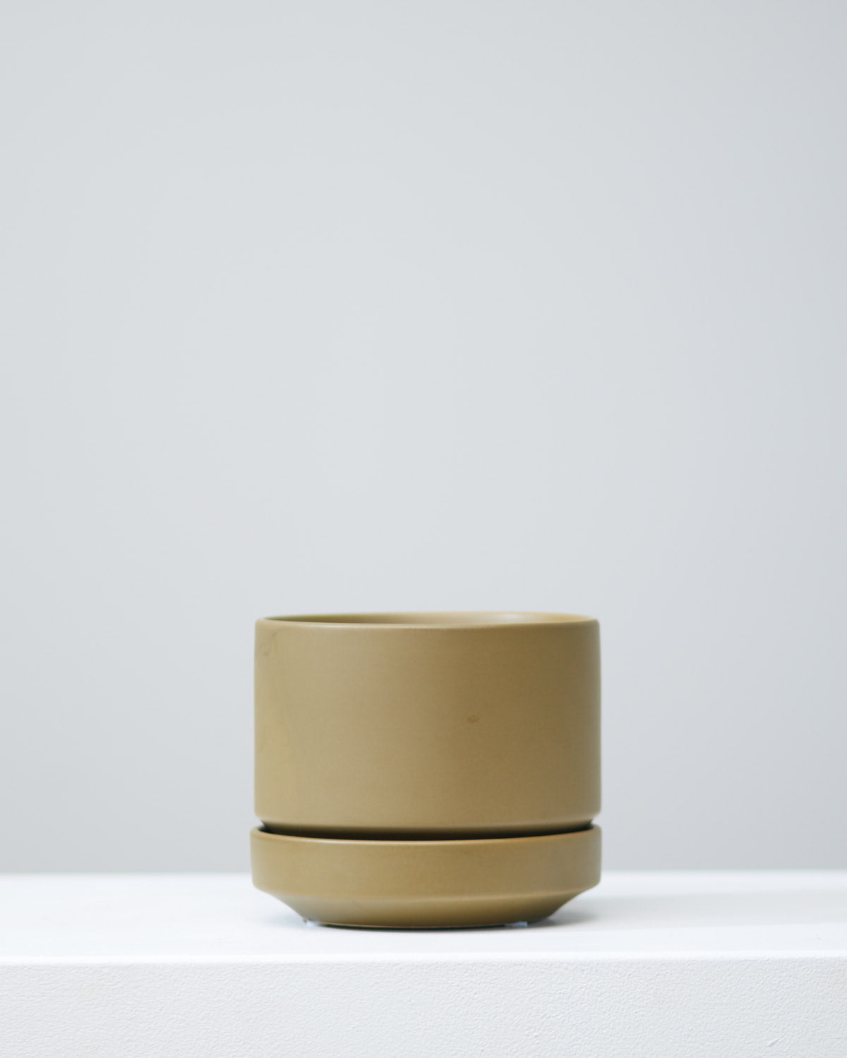 6 Inch REVIVAL CERAMICS ROUND TWO - OLIVE - Small