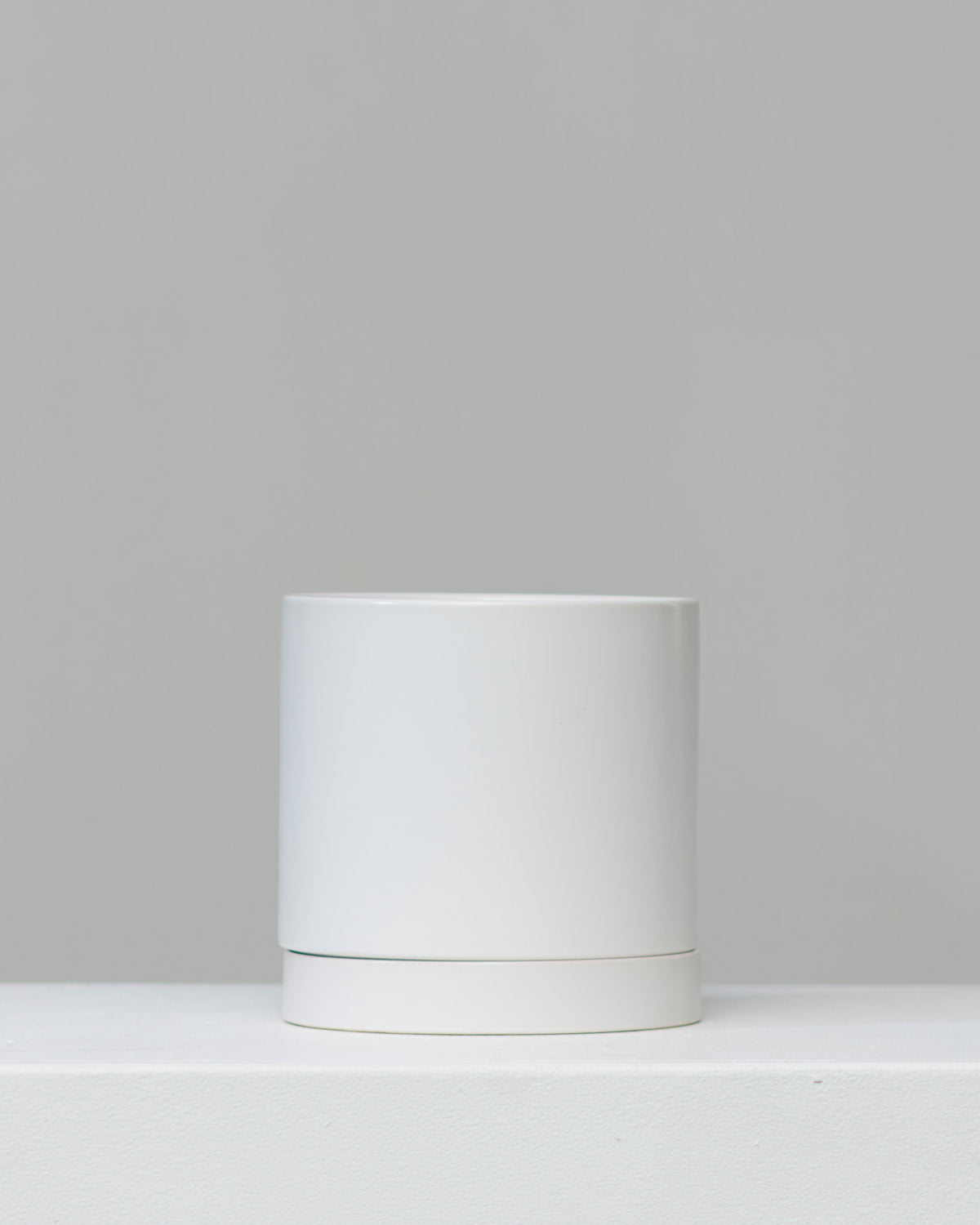 Romey Ceramic Pot with Drainage and Tray | 6 inch Diameter