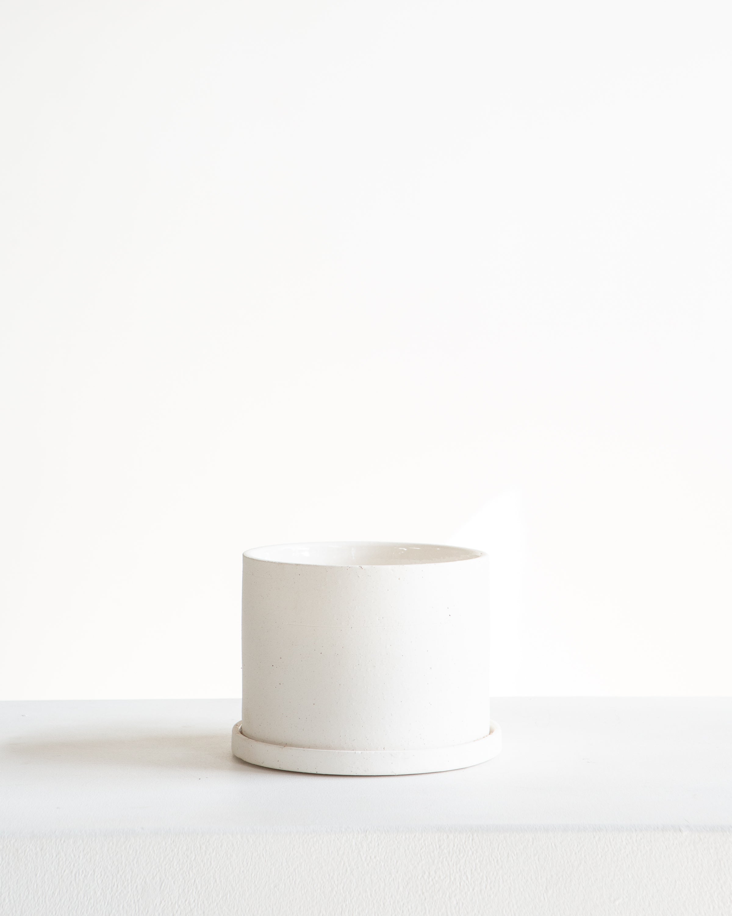 Easton Planter with Drainage and Tray | 6 inch Diameter