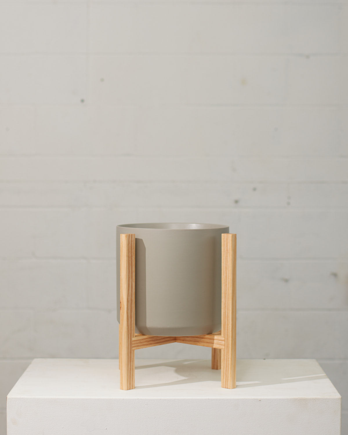 PARCEL STAND - ASH - Medium 12 Inch