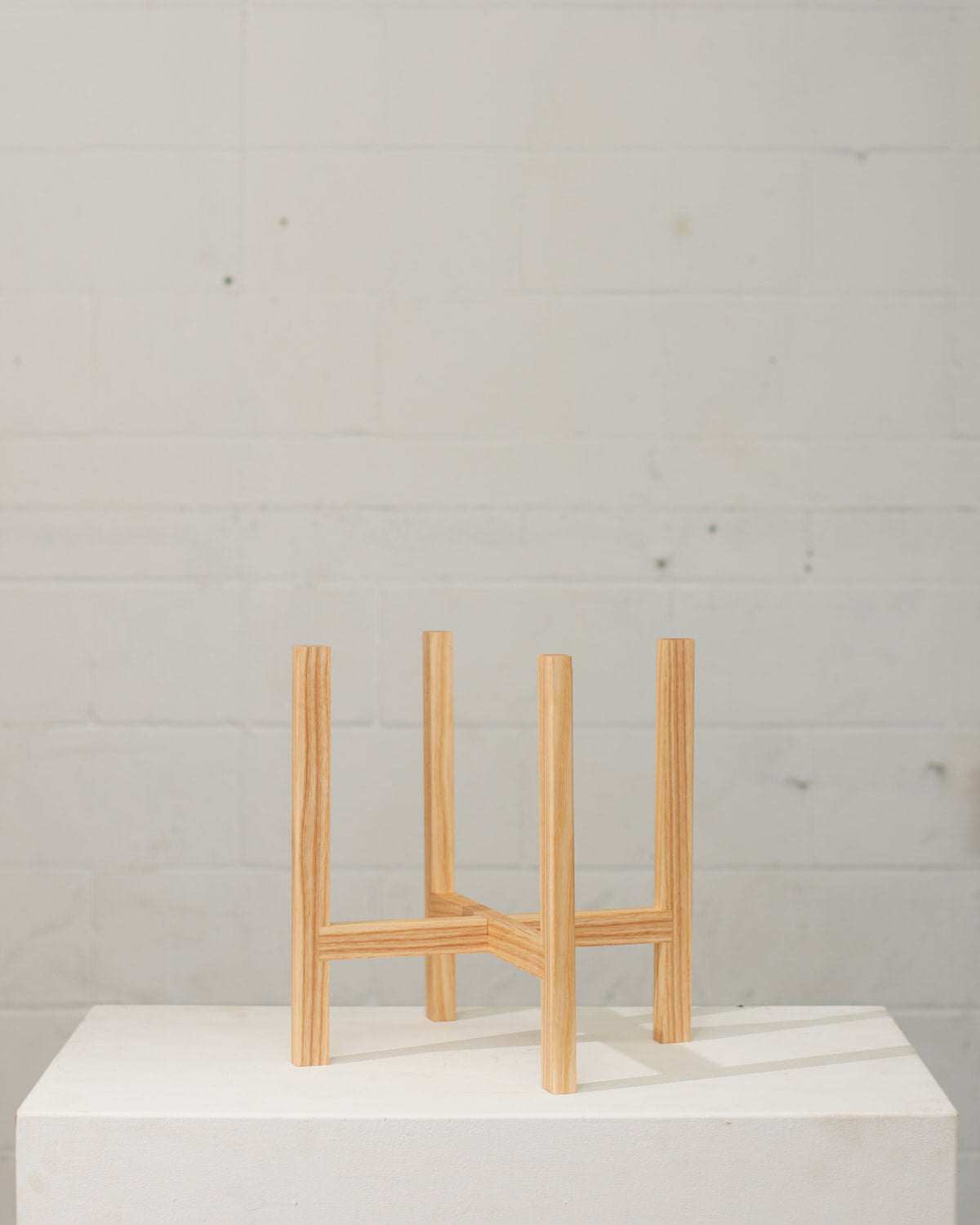 PARCEL STAND - ASH - Medium 12 Inch