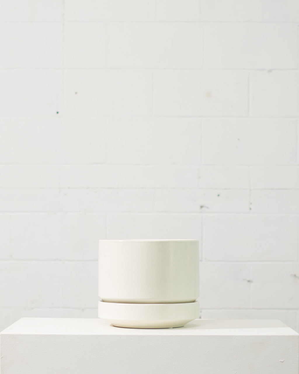 10 Inch REVIVAL CERAMICS ROUND TWO - SPECKLE - Medium