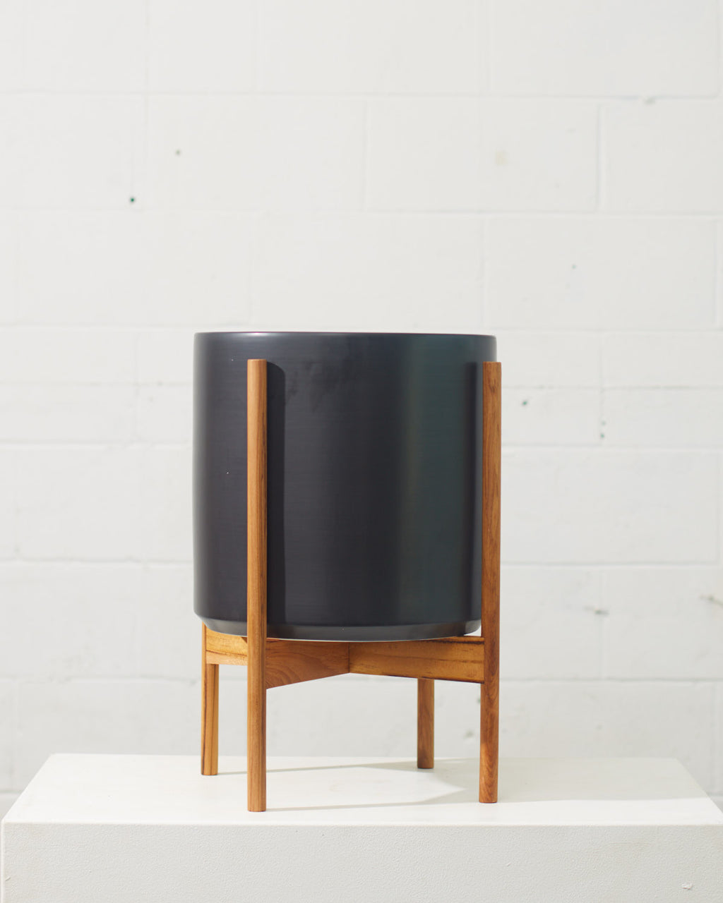 12 Inch REVIVAL CERAMICS BLACK CYLINDER WITH NATURAL TEAK STAND - Medium