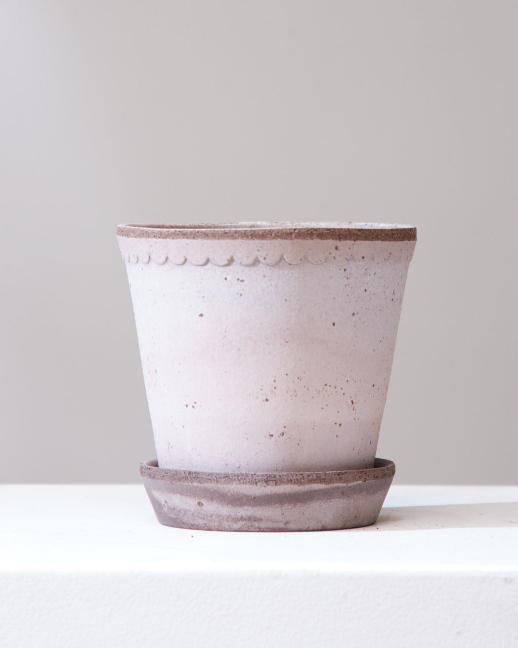 6.3 Inch BERGS POTTER 'HELENA' GREY
